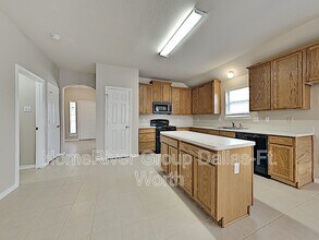 4632 Wolf Ridge Way in Fort Worth, TX - Building Photo - Building Photo