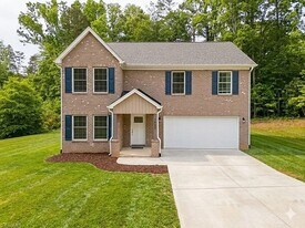 2948 Lashmit Dr in Winston-Salem, NC - Building Photo