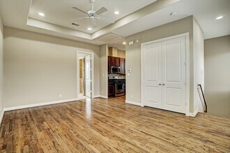 3830 Center Plaza Dr in Houston, TX - Building Photo - Building Photo