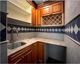 7004 JFK Blvd E in West New York, NJ - Building Photo - Building Photo