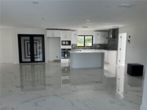 5313 Bayview Ct in Cape Coral, FL - Building Photo - Building Photo