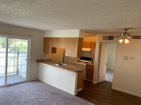 ABBEY POINTE APARTMENTS