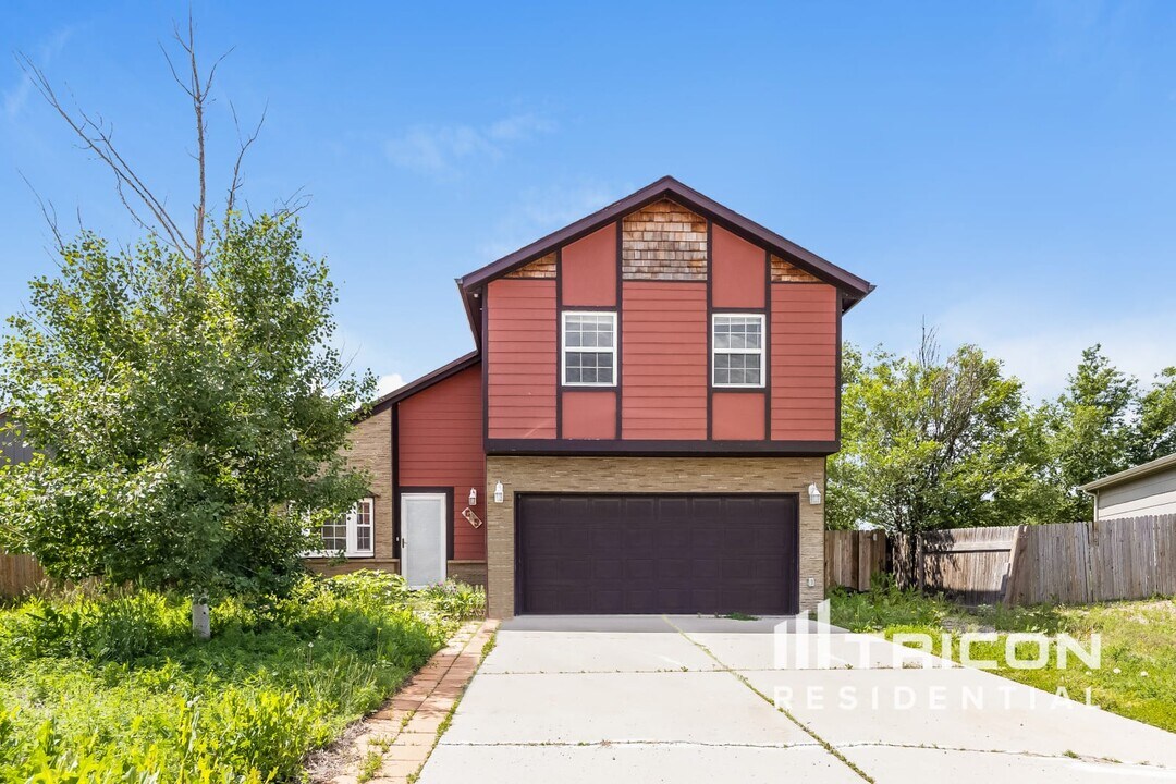 645 Autumn Pl in Fountain, CO - Building Photo
