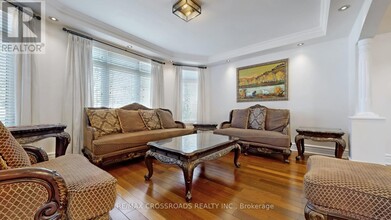 44 Flerimac Rd in Toronto, ON - Building Photo - Building Photo