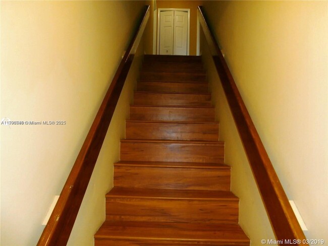 950 SW 104th Ct in Miami, FL - Building Photo - Building Photo