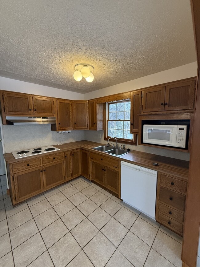 1718 Syracuse Dr in Lebanon, IN - Building Photo - Building Photo