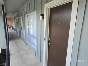 8818 Ilona Ln in Houston, TX - Building Photo - Building Photo