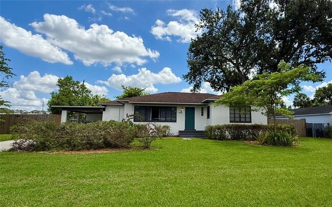 1004 Fleck Ave