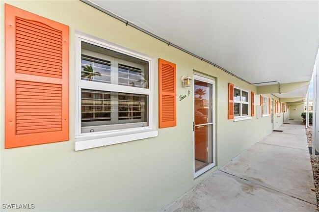 property at 200 Valley Stream Dr