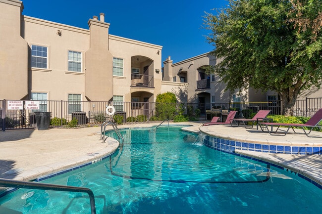 Summerstone Elite Apartment Homes in El Paso, TX - Building Photo - Building Photo