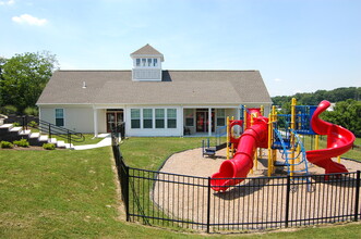 The Willows at Manor Heights in Mountville, PA - Foto de edificio - Building Photo