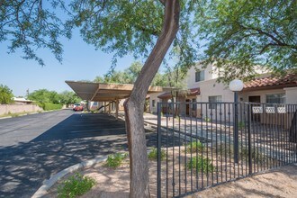 3533 E Glenn St in Tucson, AZ - Building Photo - Building Photo