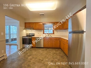 106 Gretna Woods Rd in Pleasant Valley, NY - Building Photo - Building Photo