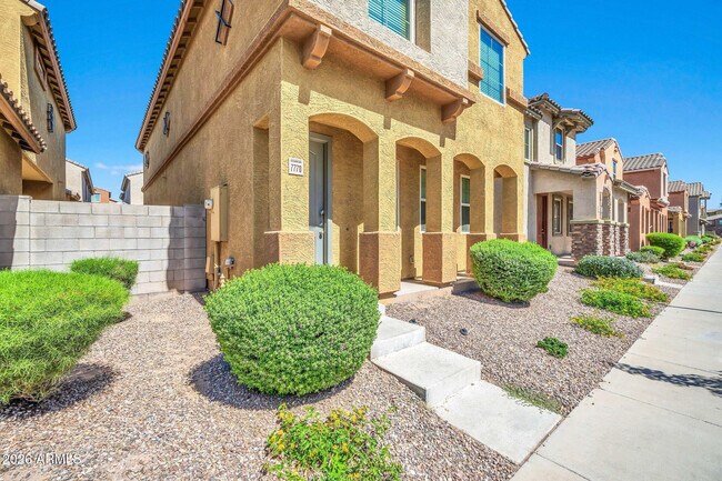 7770 W Alvarado Rd in Phoenix, AZ - Building Photo - Building Photo