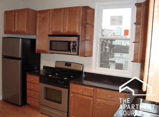 852 W Buckingham Pl in Chicago, IL - Building Photo - Building Photo