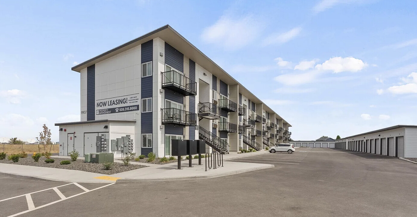 Fairways Apartments in Spokane, WA - Foto de edificio