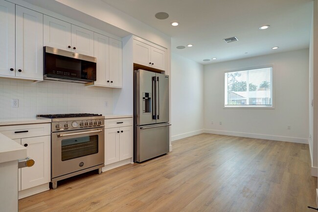 property at 4507 Saturn St