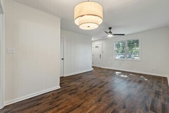 12 Grove St in Charleston, SC - Building Photo - Building Photo