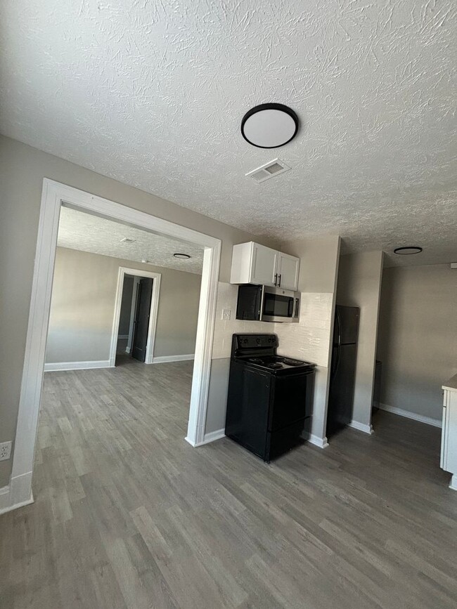 3340 N Meridian St in Indianapolis, IN - Building Photo - Building Photo