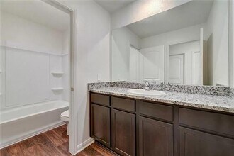 14405 Prairie Sod Ln in Elgin, TX - Building Photo - Building Photo