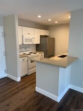6111 Rancho Mission, Unit 206 in San Diego, CA - Foto de edificio - Building Photo