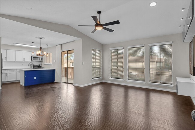 5001 Lamonte Ln