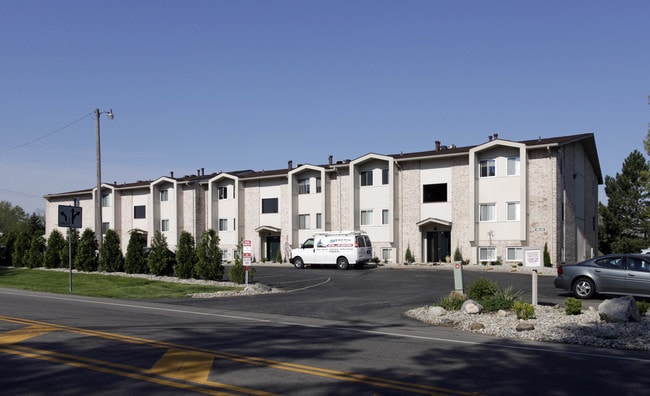 res condos in Maumee, OH - Foto de edificio - Building Photo