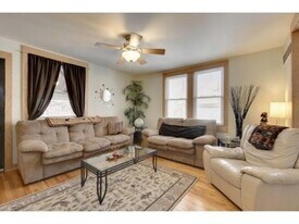 1815 Clinton Ave in Minneapolis, MN - Building Photo