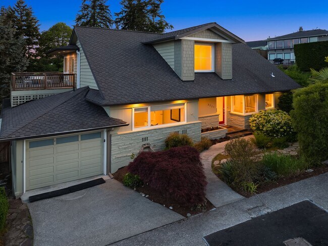 property at 3721 W Fulton St