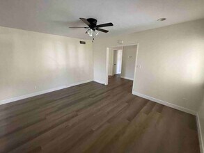 8121 Jason Ave in Los Angeles, CA - Building Photo - Building Photo