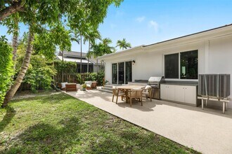 9025 Dickens Ave in Surfside, FL - Building Photo - Building Photo