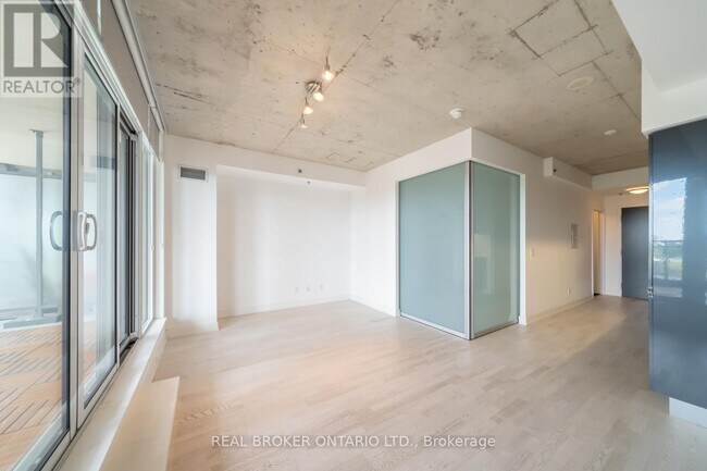 20-920 Minowan Miikan Ln in Toronto, ON - Building Photo - Building Photo