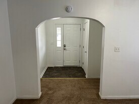 326 Lafayette Ave in Lebanon, IN - Building Photo