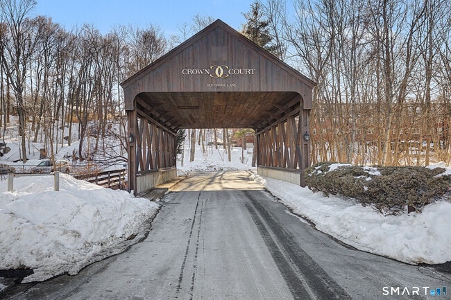 34 A Padanaram Rd in Danbury, CT - Building Photo - Building Photo