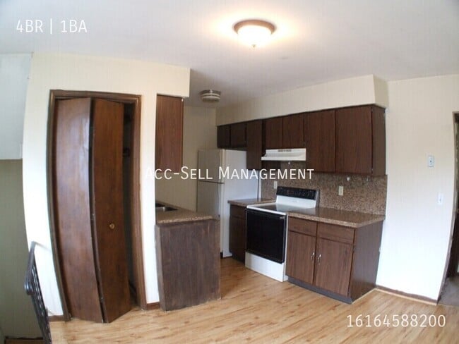 5227 Rich St in Allendale, MI - Building Photo - Building Photo