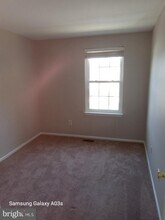 3231 Tayloe Ct in Herndon, VA - Foto de edificio - Building Photo