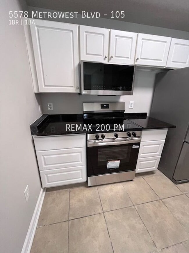 5578 Metrowest Blvd in Orlando, FL - Building Photo - Building Photo