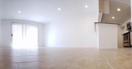 11020 Hesby St in Los Angeles, CA - Building Photo - Building Photo