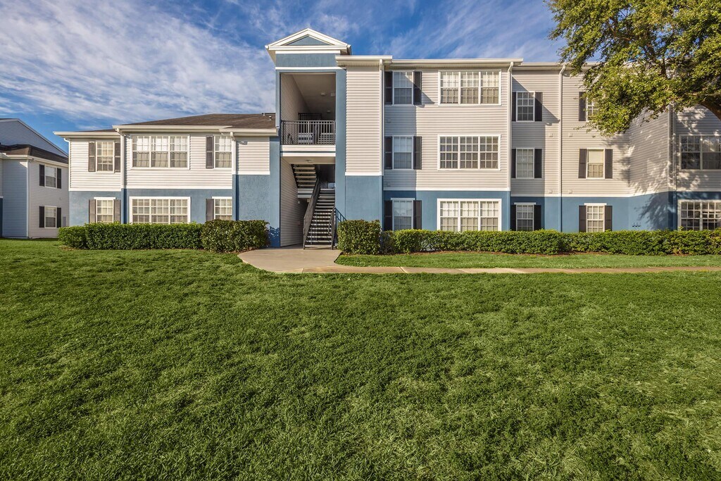The Grove at SouthShore Apartments in Riverview, FL