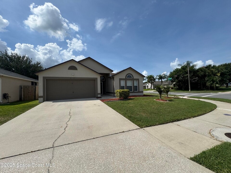 8517 Ivanhoe Dr in Melbourne, FL - Building Photo