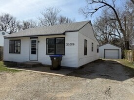 3309 SE Indiana Ave in Topeka, KS - Building Photo