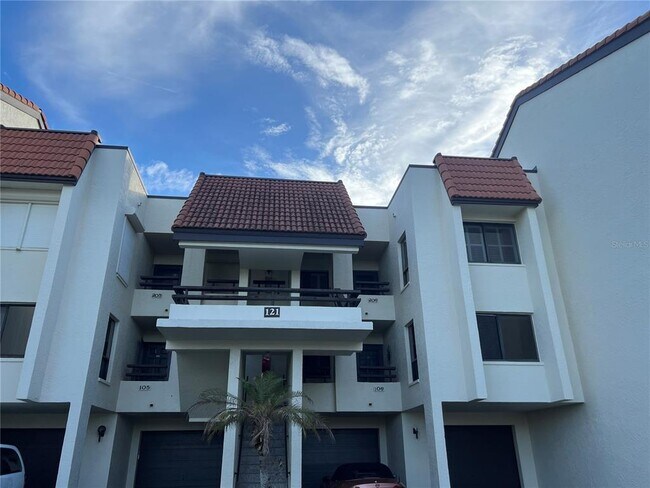121 1st St E in Tierra Verde, FL - Building Photo - Building Photo