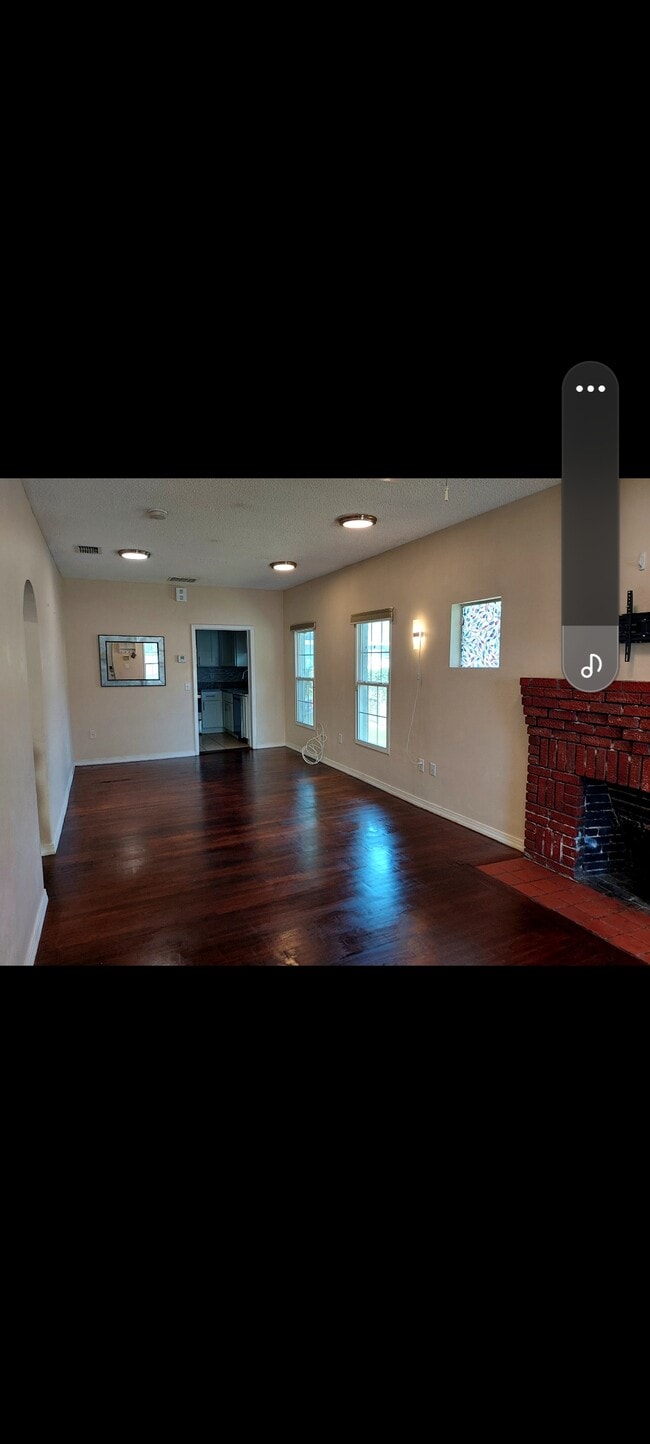 property at 409 E Cherry St