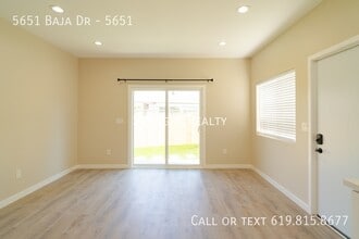 5651 Baja Dr in San Diego, CA - Building Photo - Building Photo