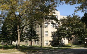 4616-4618 Washington St in Skokie, IL - Building Photo