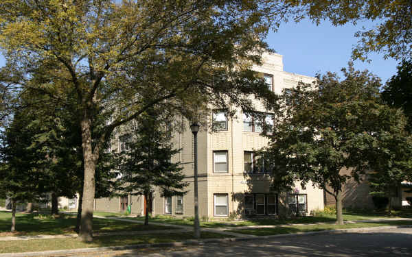 4616-4618 Washington St in Skokie, IL - Foto de edificio