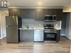 4263 Fourth Ave in Niagara Falls, ON - Building Photo - Building Photo