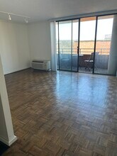 2141 P St NW, Unit 704 in Washington, DC - Building Photo - Building Photo
