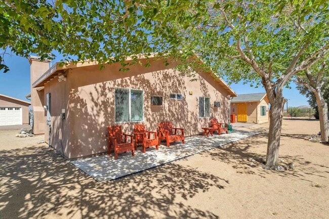 1525 Dakota Ln in Landers, CA - Building Photo - Building Photo