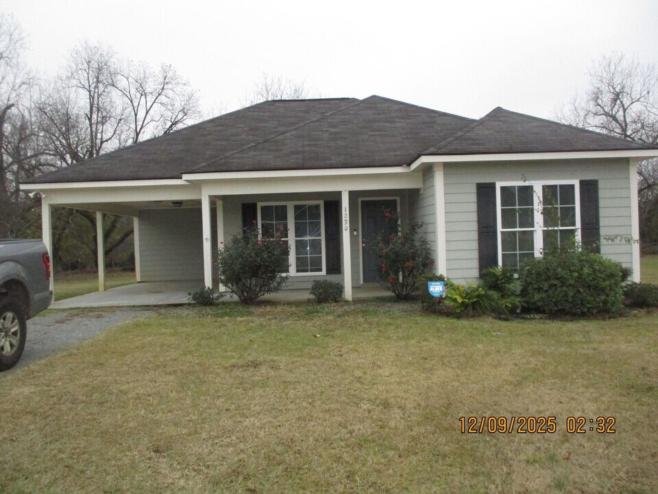 1290 Askew Dr in Dawson, GA - Building Photo